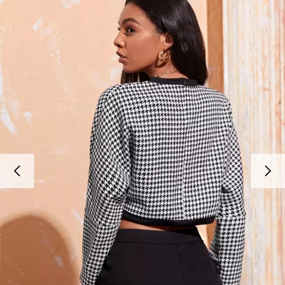 Black and White Houndstooth Crop Sweater - Picture 3 of 9